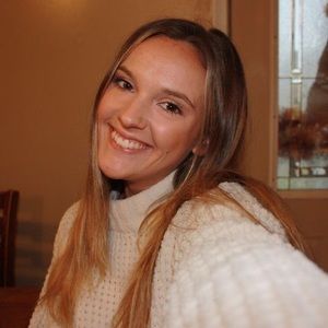 Meet your Posher, Brooke